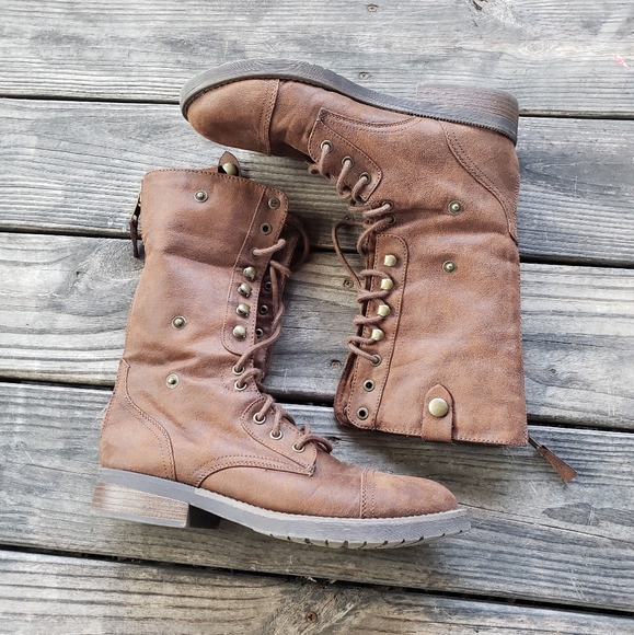 american eagle combat boots
